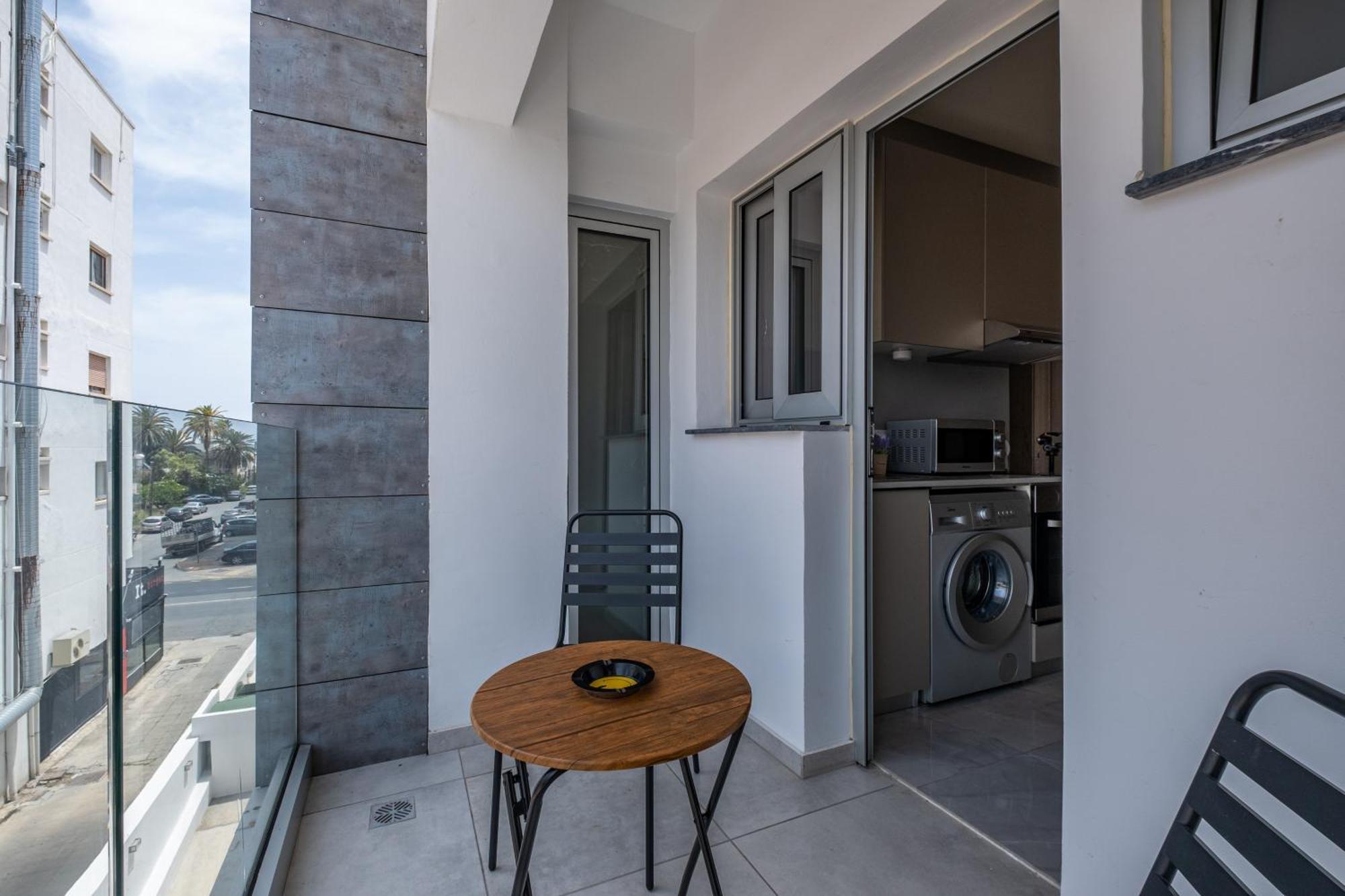 Georgiana Suites Larnaca Ngoại thất bức ảnh