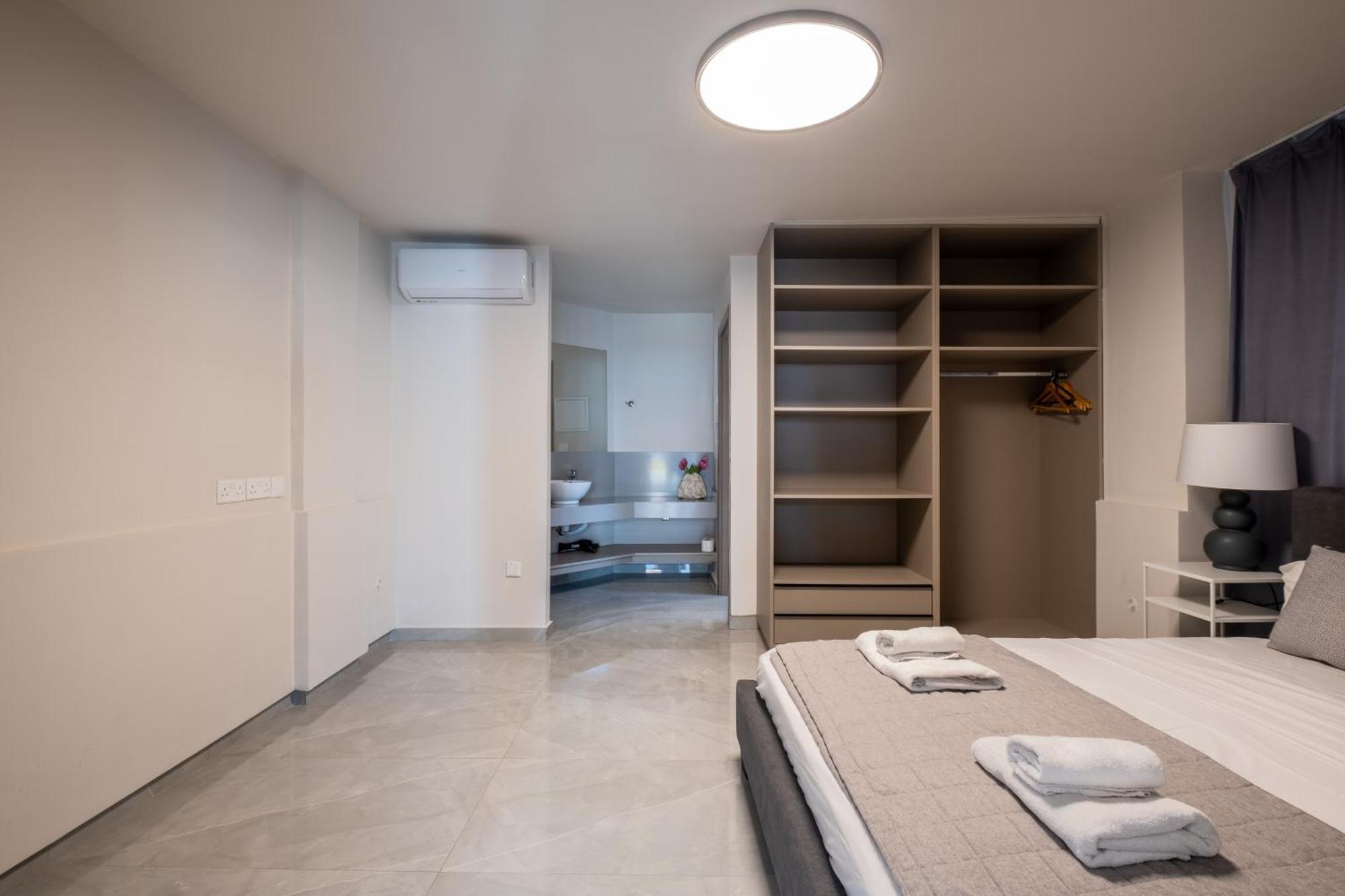 Georgiana Suites Larnaca Phòng bức ảnh