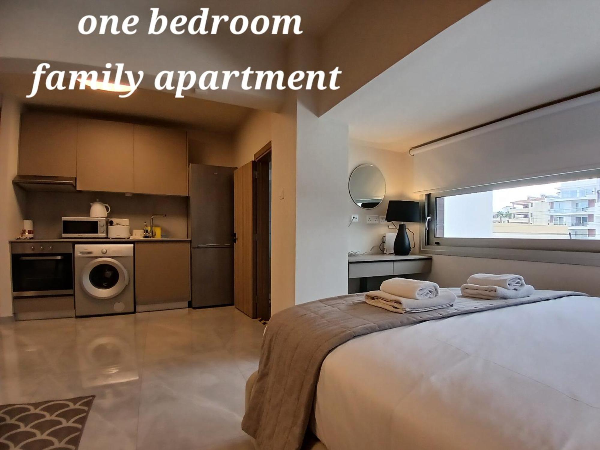 Georgiana Suites Larnaca Ngoại thất bức ảnh