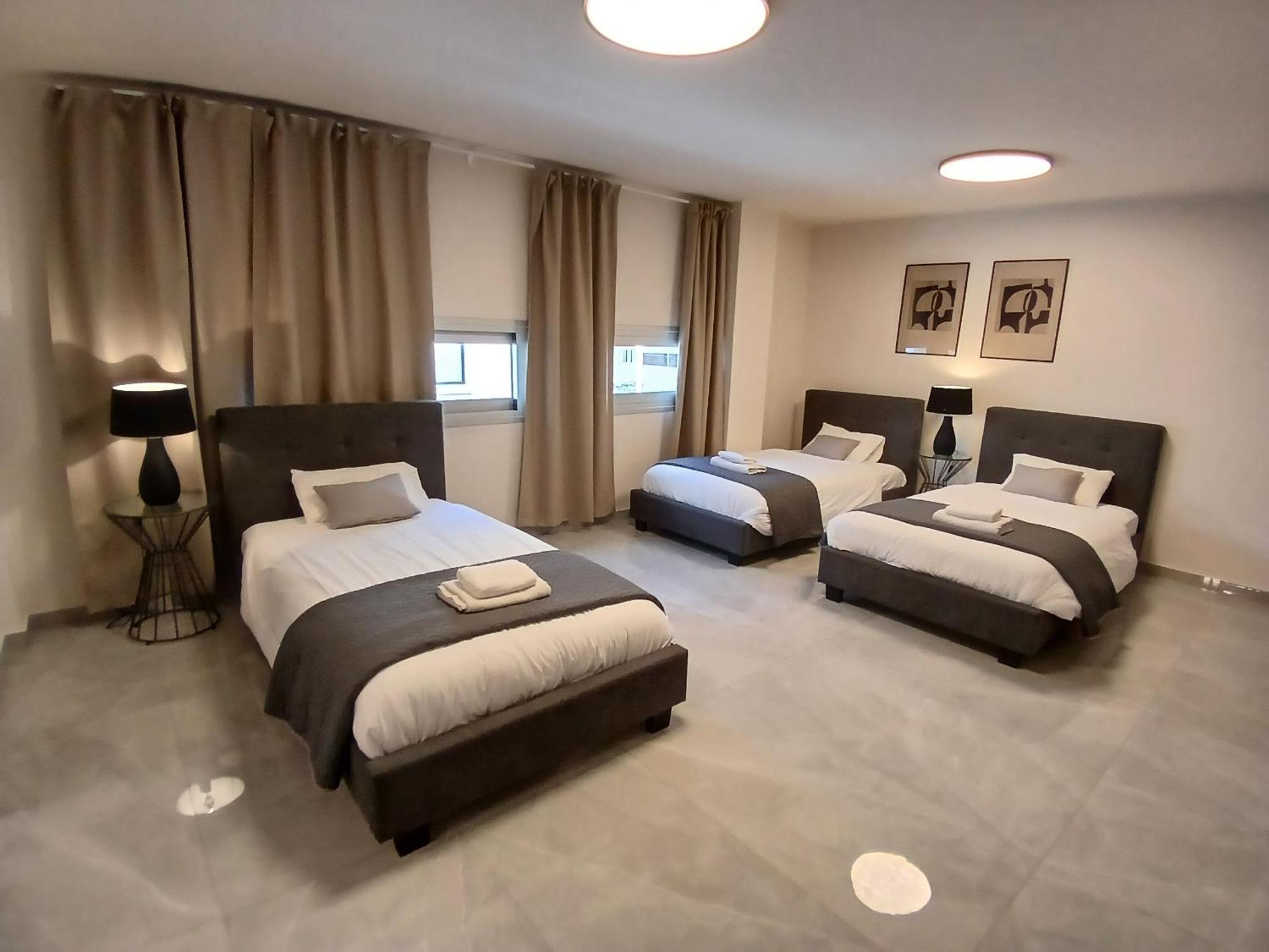 Georgiana Suites Larnaca Ngoại thất bức ảnh