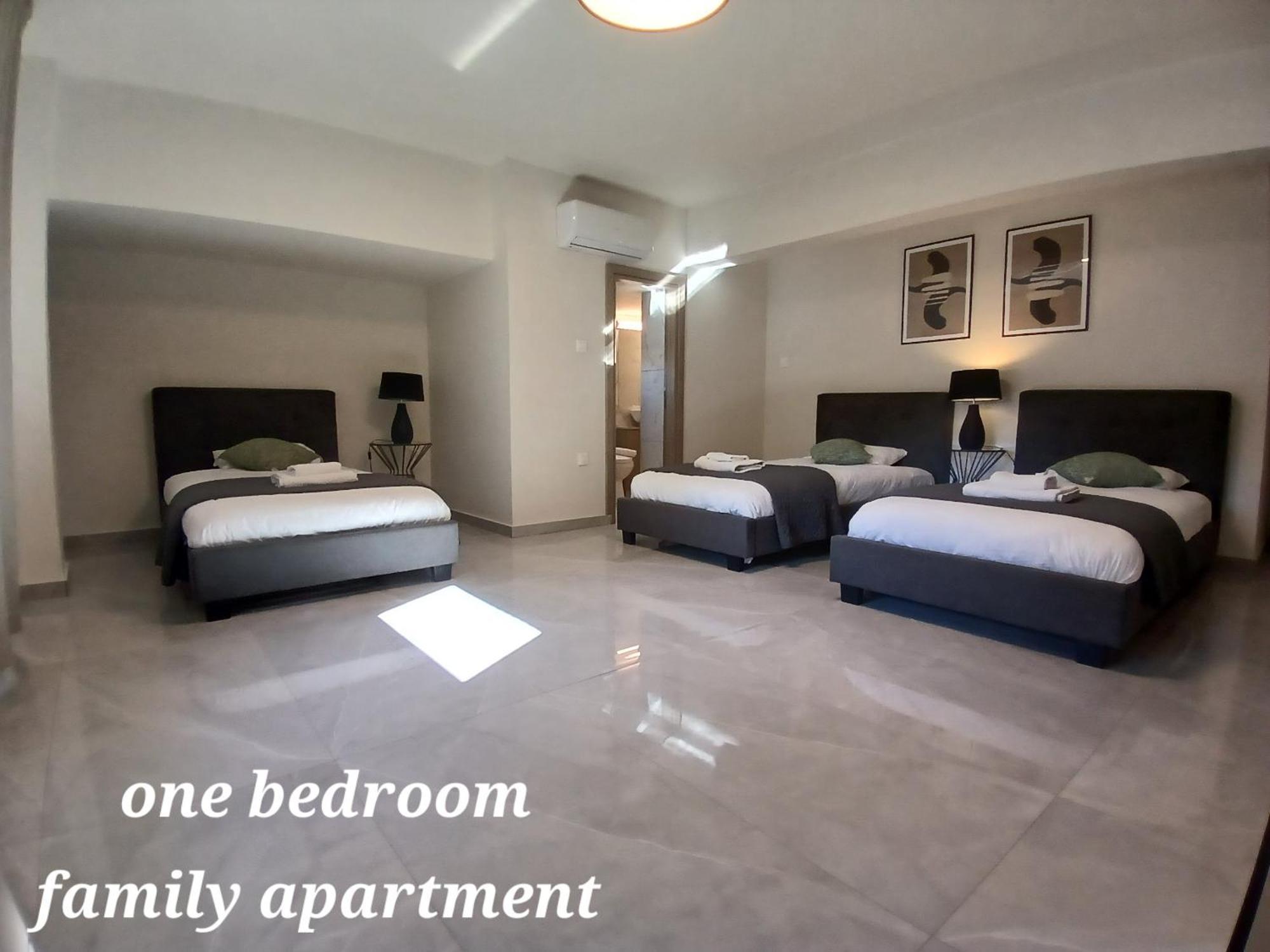 Georgiana Suites Larnaca Ngoại thất bức ảnh