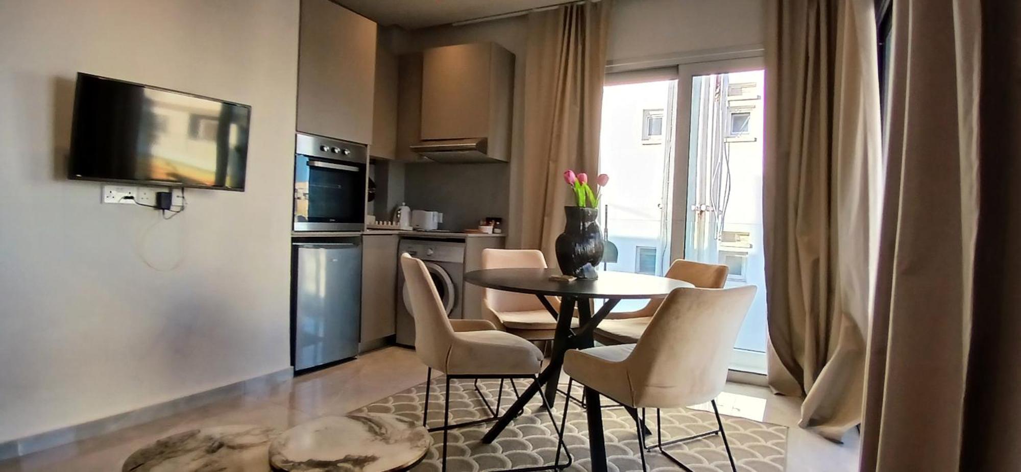 Georgiana Suites Larnaca Phòng bức ảnh